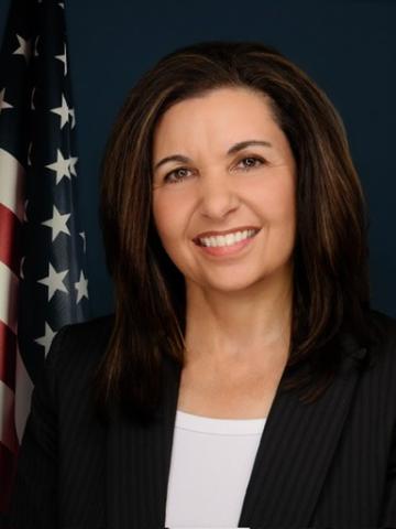 Portrait of District 2 Commissioner Paula McPheeters